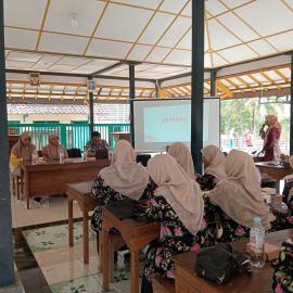 SOSIALISASI TENTANG ANTRAKS PADA HEWAN DAN MANUSIA